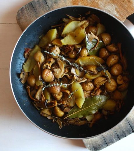 Receta de estofado de setas, manzana y castañas por Gina Estapé