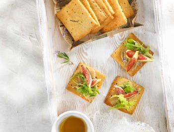 Galletas saladas veganas de “no-queso”