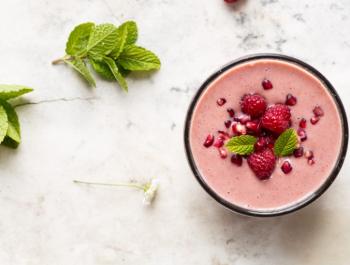 Batido de fresas súper antioxidante, un snack inteligente