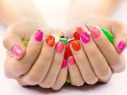 Esmaltes de uñas: evita el trío de tóxicos